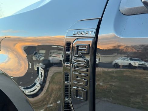 Used 2023 Ford F250 Lariat w/ Chrome Package AWD/4WD image 16