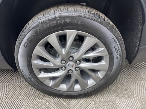 New 2026 Buick Enclave Preferred w/ Power Package image 4