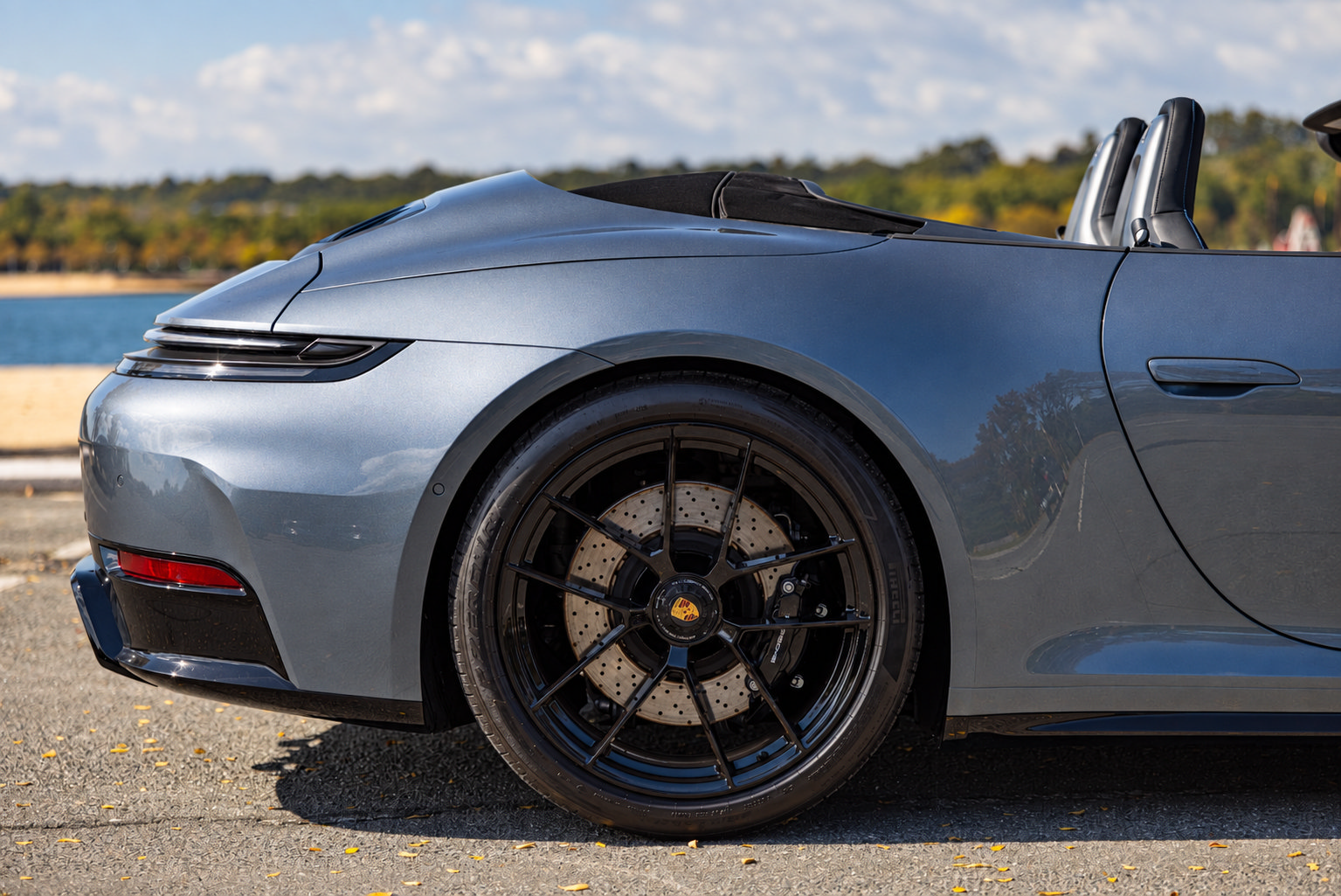 Used 2026 Porsche 911 Carrera GTS RWD image 32