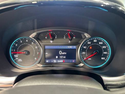 Used 2023 Chevrolet Traverse LT AWD/4WD image 14