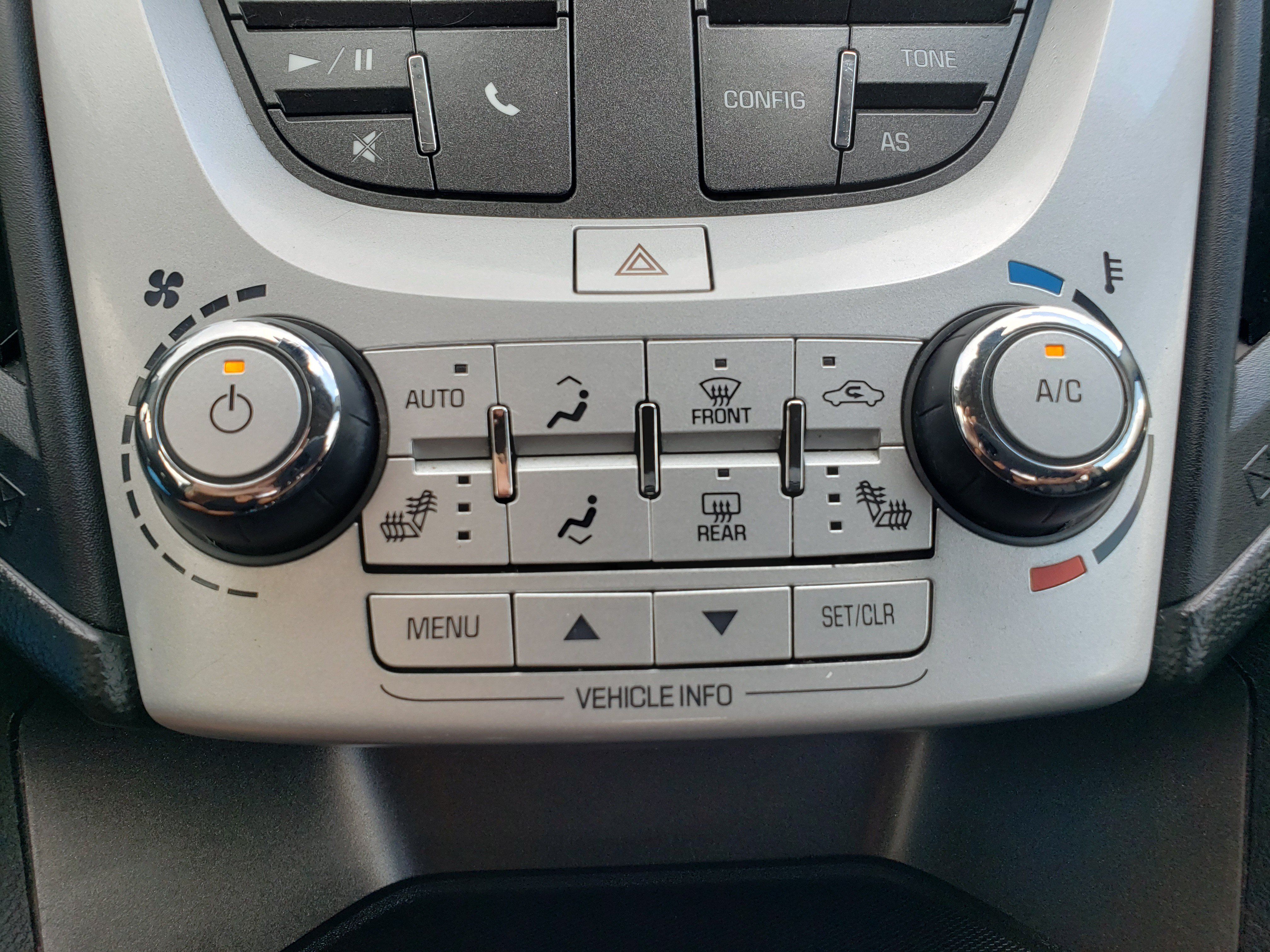 Used 2016 Chevrolet Equinox LTZ w/ Enhanced Convenience Package FWD image 22