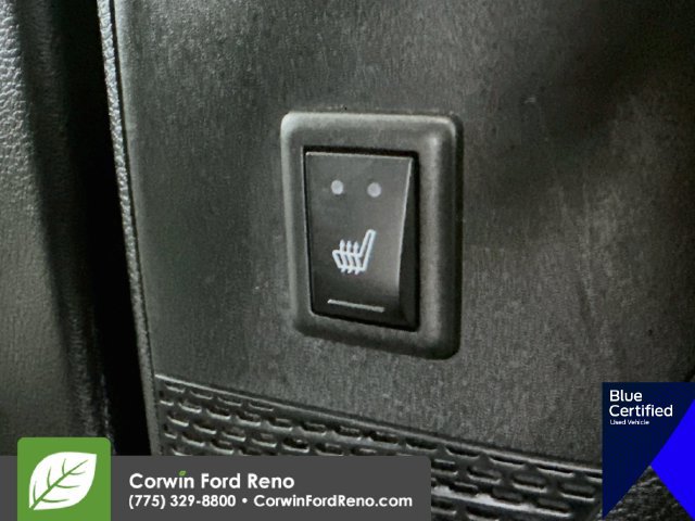 Used 2017 Chrysler Pacifica Limited FWD image 32