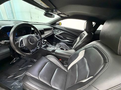 Used 2022 Chevrolet Camaro LT RWD image 14