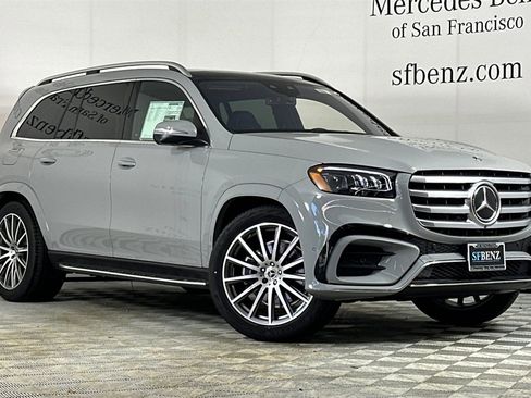 New 2026 Mercedes-Benz GLS 580 4MATIC image 2