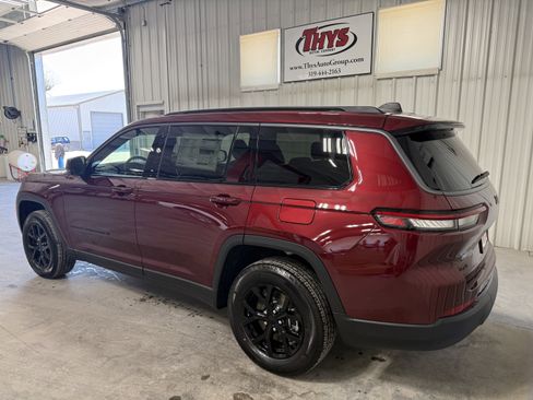 New 2026 Jeep Grand Cherokee L 4WD image 15