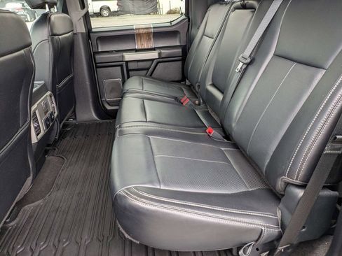Used 2020 Ford F150 Lariat w/ Equipment Group 502A Luxury AWD/4WD image 13