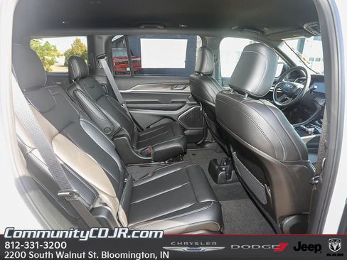 New 2025 Jeep Grand Cherokee L Limited image 20