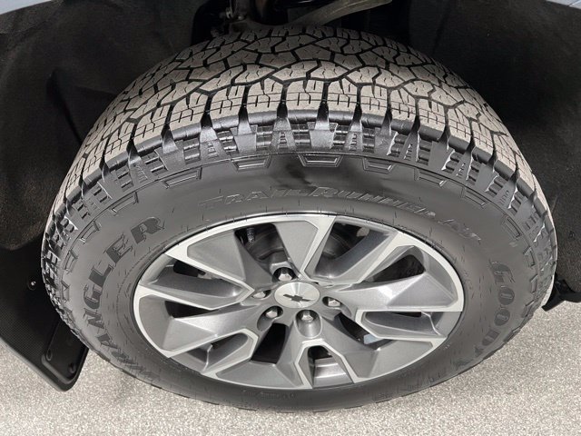 Used 2021 Chevrolet Silverado 1500 RST w/ Z71 Off-Road Package AWD/4WD image 16