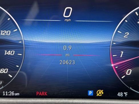 Used 2025 Mercedes-Benz E 350 4MATIC Sedan image 28