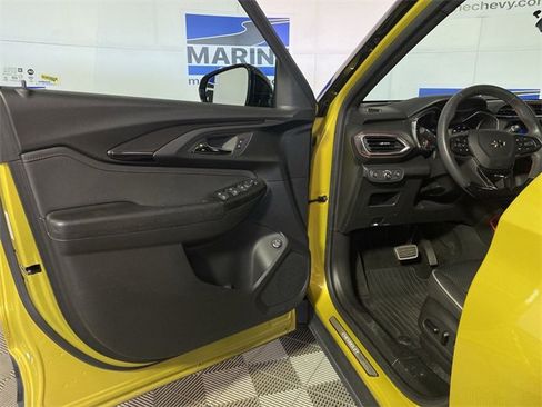 Certified 2023 Chevrolet TrailBlazer RS w/ Sun and Liftgate Package image 28