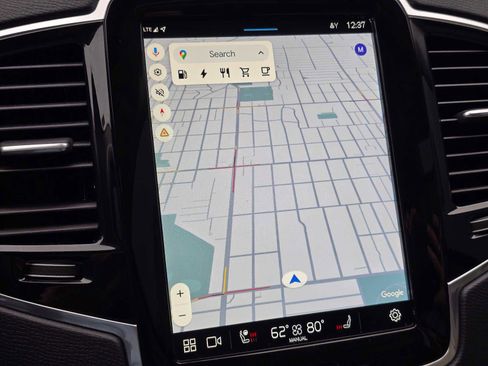 Certified 2024 Volvo XC90 T8 Plus w/ Protection Package Premier image 29