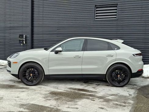 Certified 2026 Porsche Cayenne Coupe image 2
