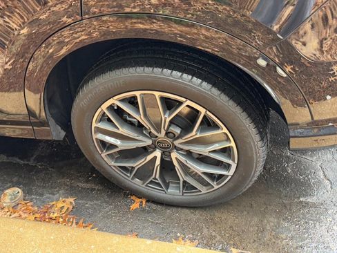 Used 2025 Audi Q5 Premium Plus w/ Premium Plus image 5