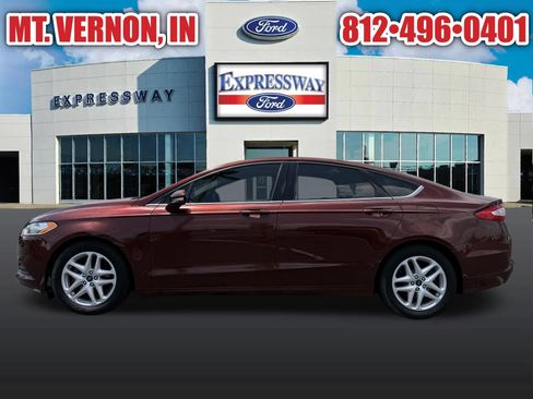 Used 2015 Ford Fusion SE FWD image 6