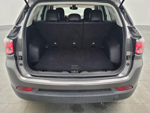 Used 2021 Jeep Compass Latitude image 29