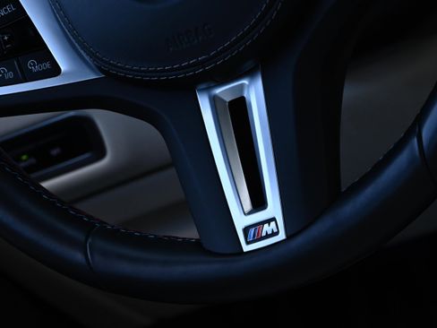 Certified 2024 BMW X7 M60i w/ Executive Package image 30