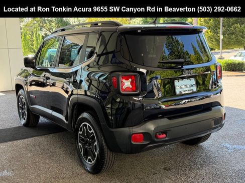 Used 2016 Jeep Renegade Trailhawk AWD/4WD image 5