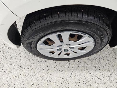 Used 2018 Chevrolet Sonic LT FWD image 40