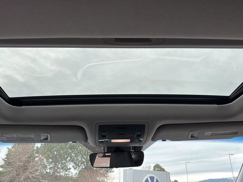 Used 2016 Lexus RX 450h AWD image 17