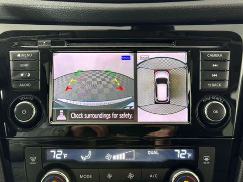 Used 2019 Nissan Rogue SL w/ Premium Package image 38