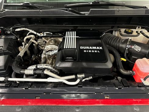 Used 2021 Chevrolet Silverado 1500 LTZ image 11