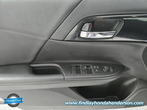 Used 2015 Honda Accord Sport image 15
