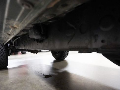 Used 2021 Toyota Tacoma Limited AWD/4WD image 20