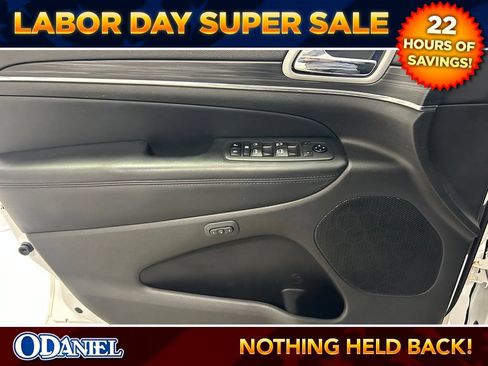 Used 2020 Jeep Grand Cherokee Limited AWD/4WD image 4