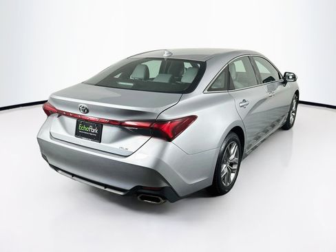 Used 2020 Toyota Avalon XLE FWD image 9