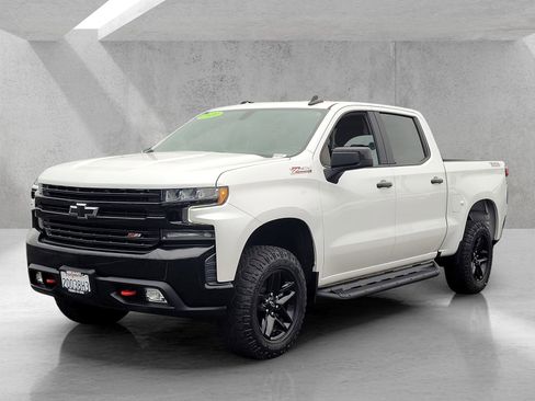Used 2021 Chevrolet Silverado 1500 LT Trail Boss w/ Convenience Package II AWD/4WD image 8