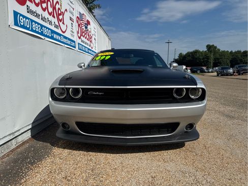 Used 2021 Dodge Challenger R/T Scat Pack w/ T/A Package RWD image 5