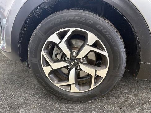 Used 2020 Kia Sportage LX image 12