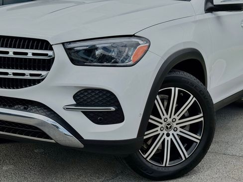 Used 2024 Mercedes-Benz GLE 350 4MATIC image 3