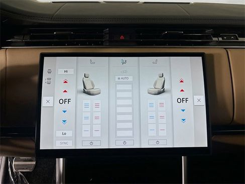 New 2025 Land Rover Range Rover Long Wheelbase SE image 17