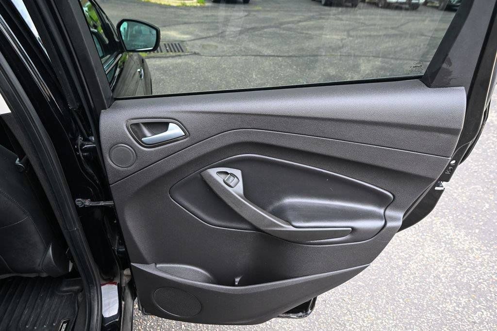 Used 2019 Ford Escape Titanium AWD/4WD image 29