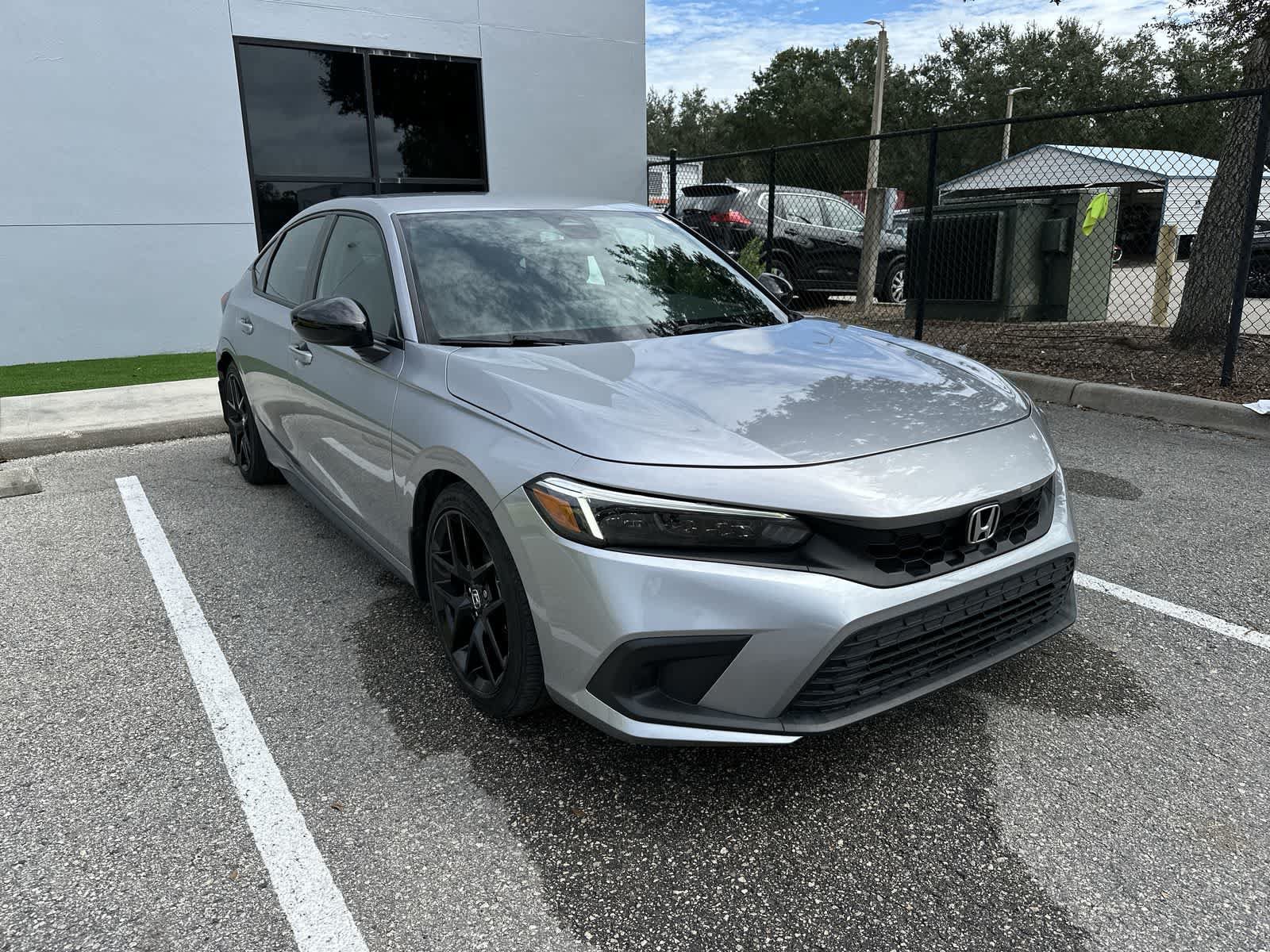 Used 2023 Honda Civic Sport image 11