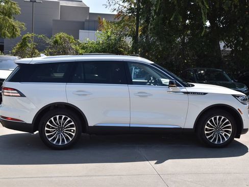 Used 2022 Lincoln Aviator Reserve w/ Equipment Group 201A AWD/4WD image 6