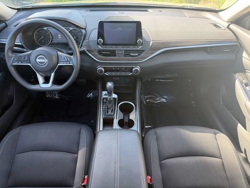 Used 2023 Nissan Altima 2.5 SV FWD image 25