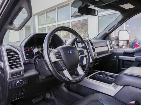 Used 2018 Ford F250 Platinum w/ Platinum Ultimate Package AWD/4WD image 28