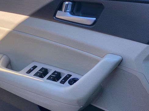 Used 2015 Hyundai Sonata Sport image 18