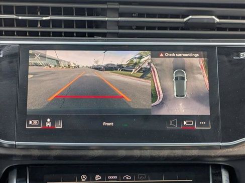 Used 2023 Audi Q8 Premium Plus image 14