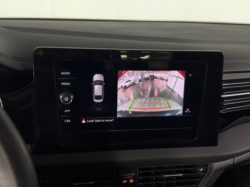 Used 2025 Volkswagen Jetta Sport FWD image 15