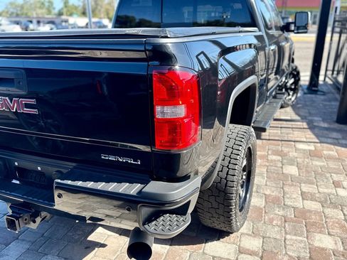 Used 2019 GMC Sierra 2500 Denali w/ Duramax Plus Package image 44