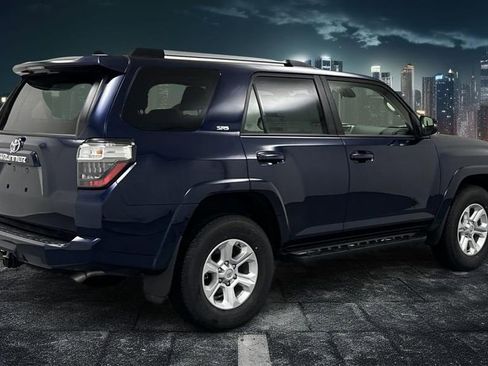 Used 2024 Toyota 4Runner SR5 Premium w/ Moonroof Package image 5