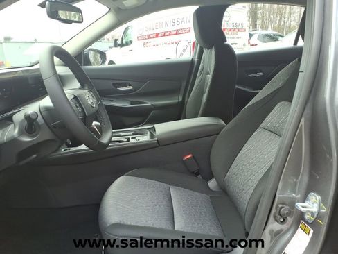 New 2026 Nissan Sentra SV w/ SV Convenience Package FWD image 9