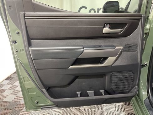 Used 2022 Toyota Tundra SR5 w/ SR5 Convenience Package image 17