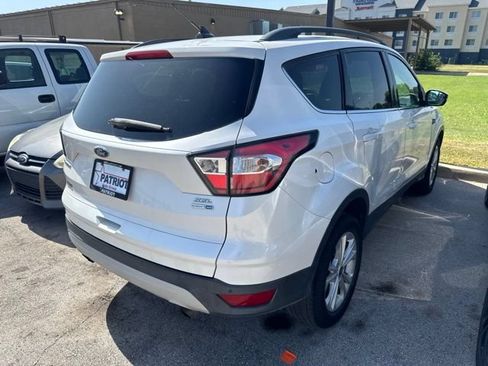 Used 2018 Ford Escape SEL AWD/4WD image 6