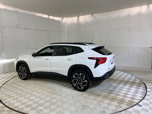 Used 2024 Chevrolet Trax RS w/ Driver Confidence Package image 19