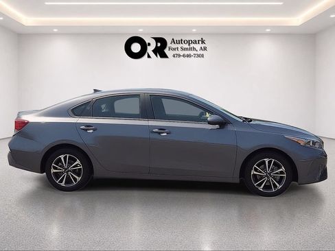 Used 2024 Kia Forte LXS FWD image 6