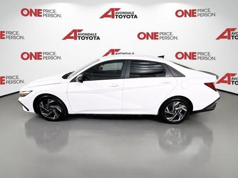 Used 2025 Hyundai Elantra Sport w/ Cargo Package FWD image 4